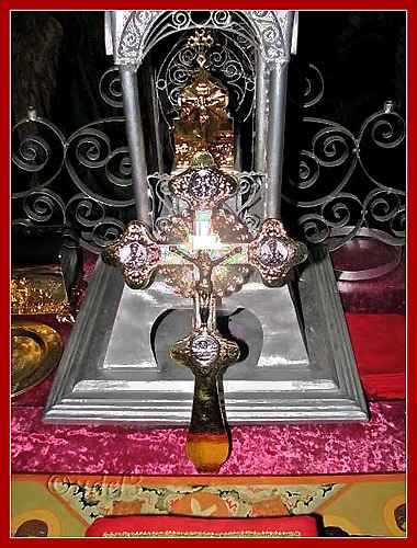 Крест напрестольный, фото 2009 года