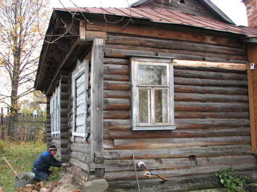 Молельный дом Прихода вмч. Георгия Победоносца в городе Пучеж Ивановской области, фото 2009 года