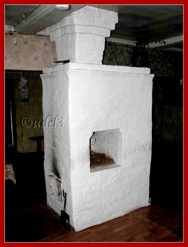 В июле 2009 года в приходе вмч. Георгия Победоносца в городе Пучеж на пожертвования отремонтировали печку в молельном доме, фото 2009 года