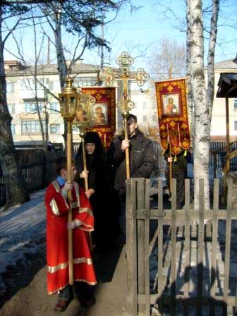 Храм п. Архара: крестный ход.