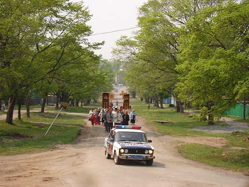 Амурская область: Крестный Ход в посёлке Бурея Амурской области в честь иконы «Неупиваемая Чаша» 18 мая 2008 года