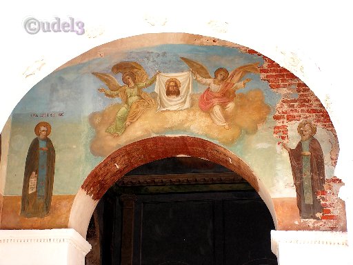 Православие в Звенигороде, фрески Саввино-Сторожевского ставропигиального мужского монастыря, фото монастыря в июле 2007 года